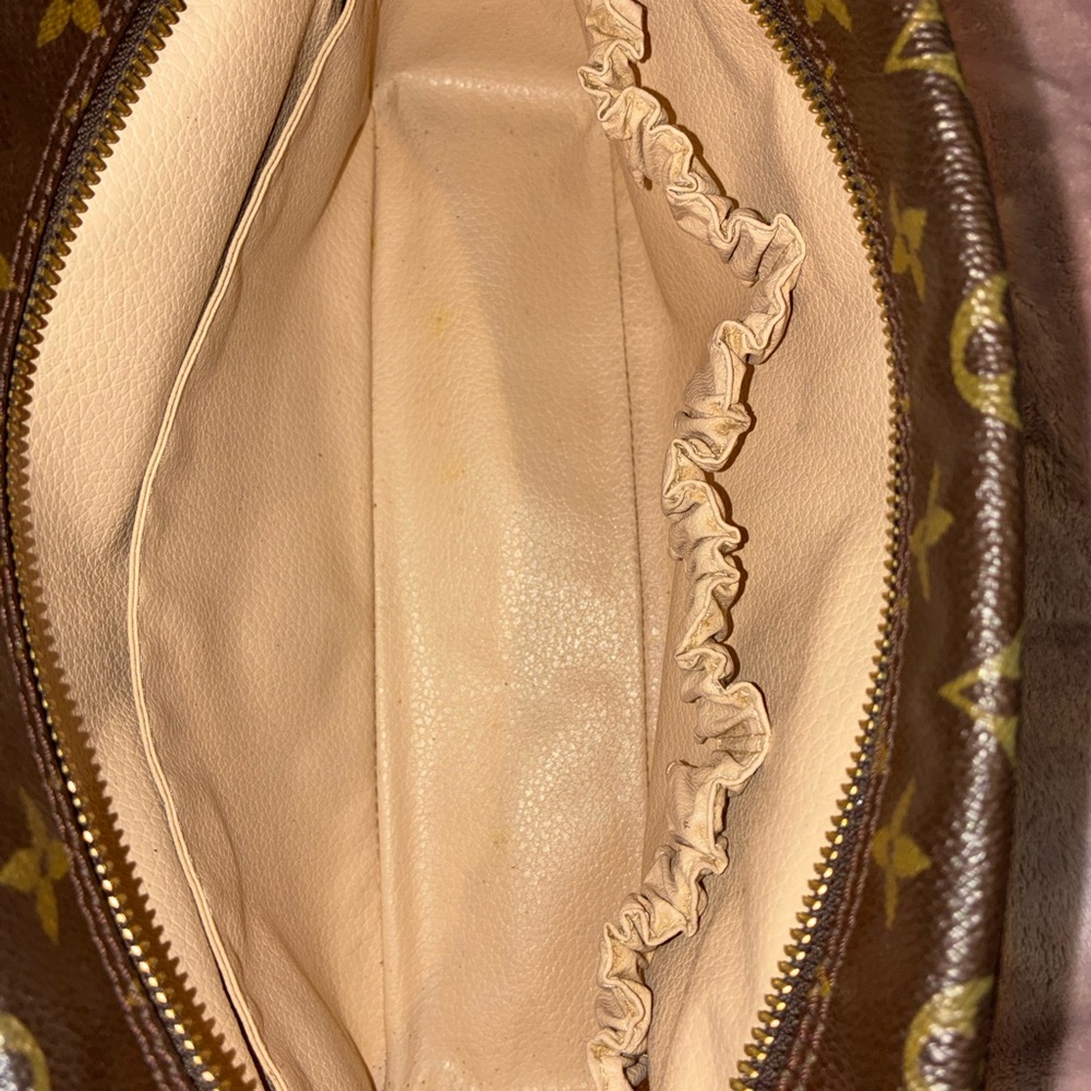 Authentic Louis Vuitton Monogram Trousse 28 (Large Vanity Bag) - Picture 7 of 10